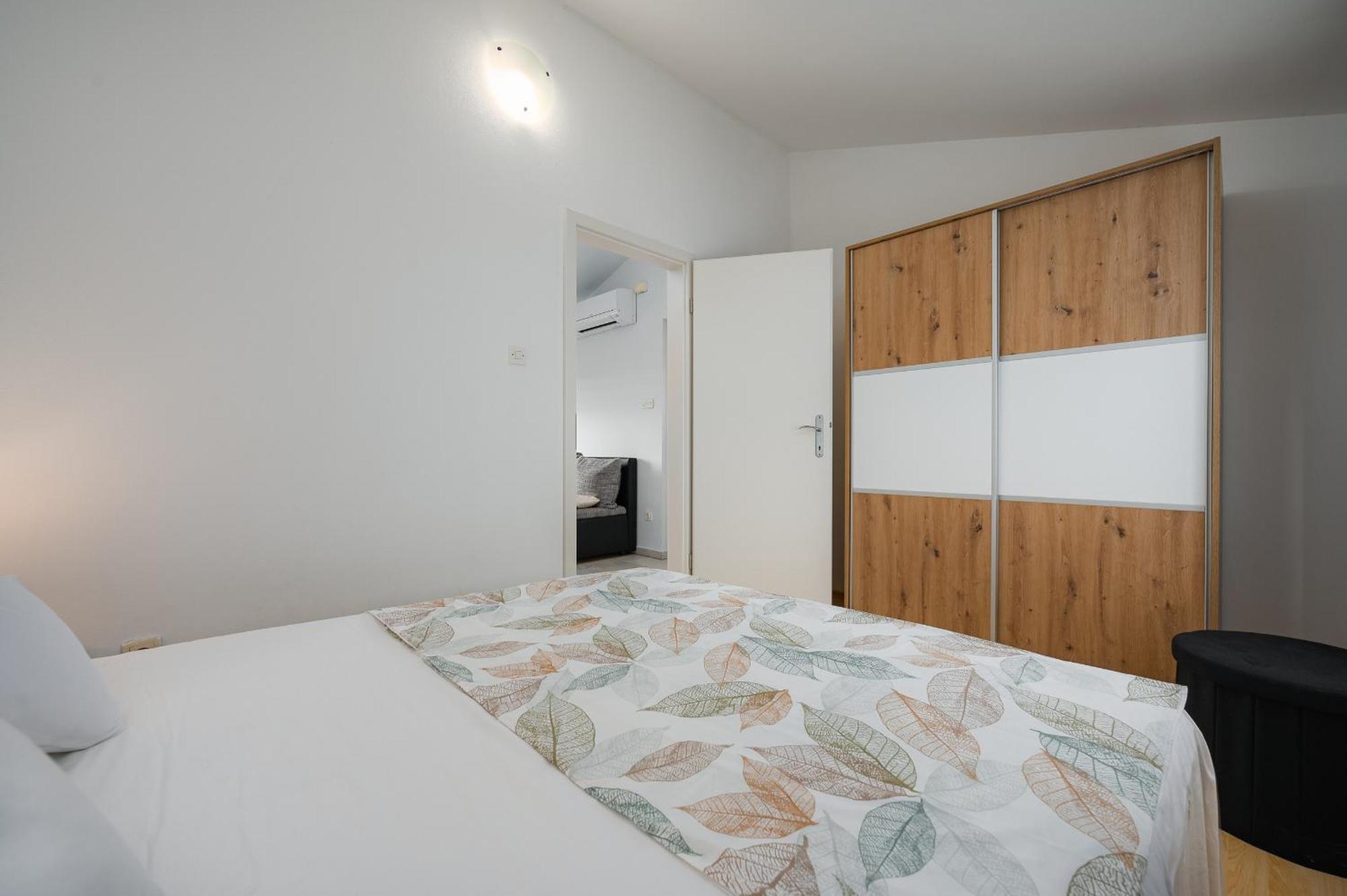 Charming Apartments Rose 1&2 With Pool Porec Exterior photo