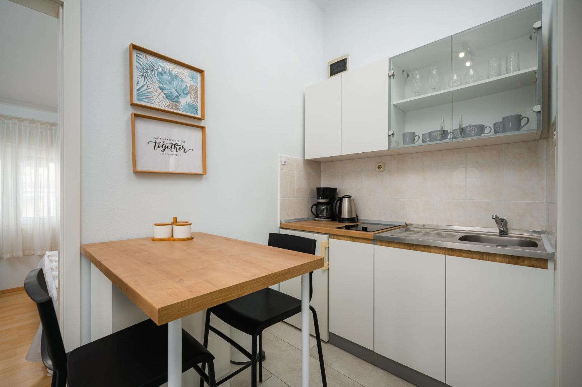 Charming Apartments Rose 1&2 With Pool Porec Exterior photo