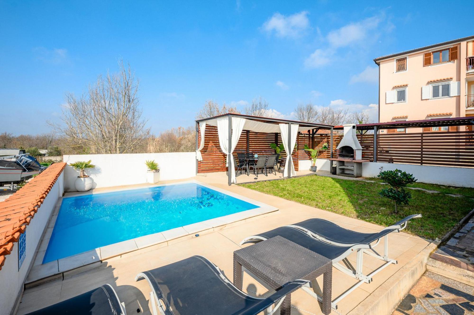 Charming Apartments Rose 1&2 With Pool Porec Exterior photo